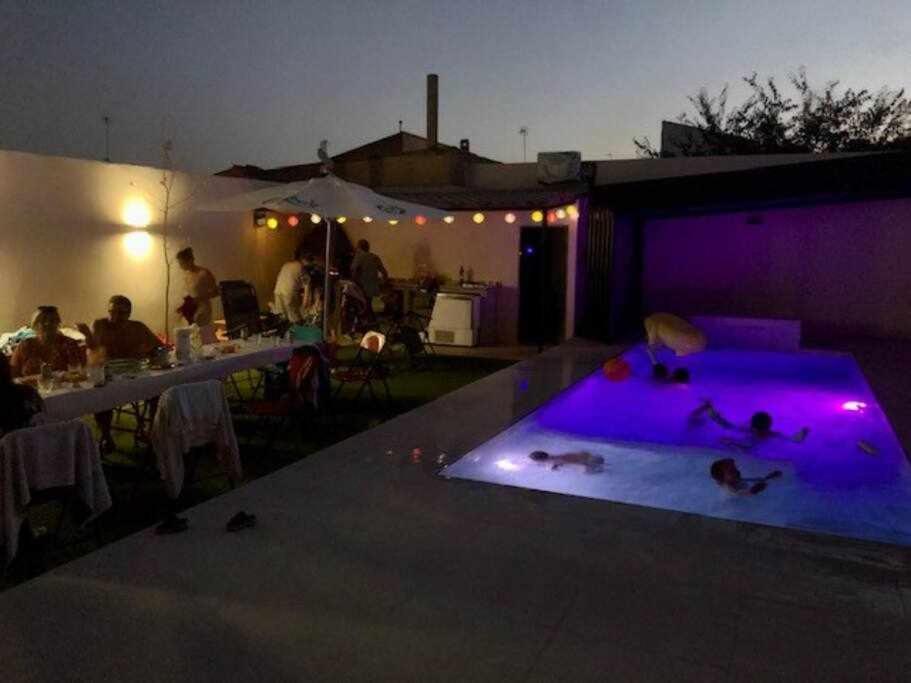 Alojamiento El Pez Casa Con Piscina Climatizada Villafranca de los Caballeros Exterior foto