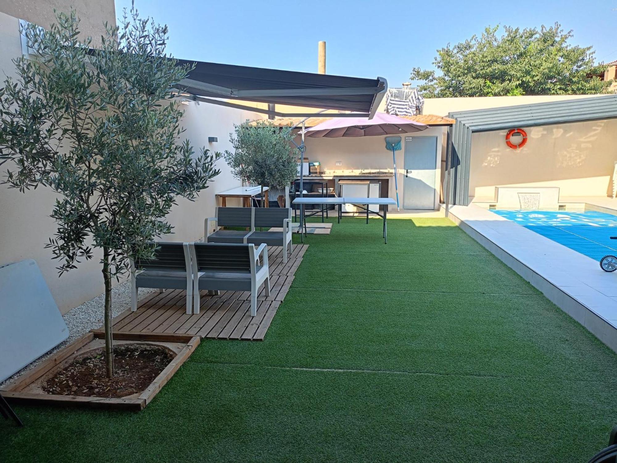 Alojamiento El Pez Casa Con Piscina Climatizada Villafranca de los Caballeros Exterior foto